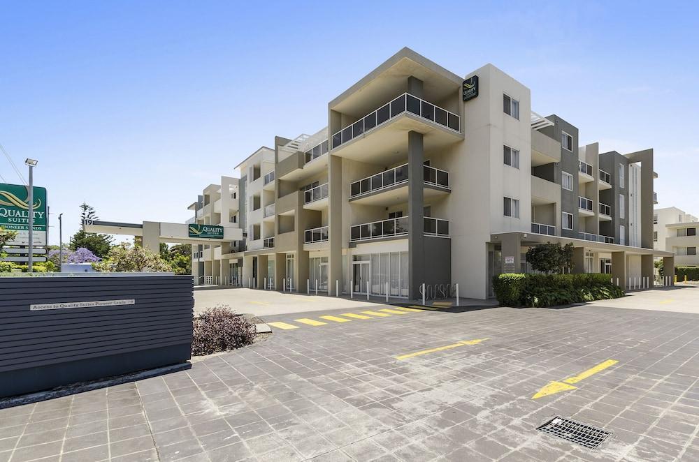 Quality Suites Pioneer Sands Wollongong Dış mekan fotoğraf