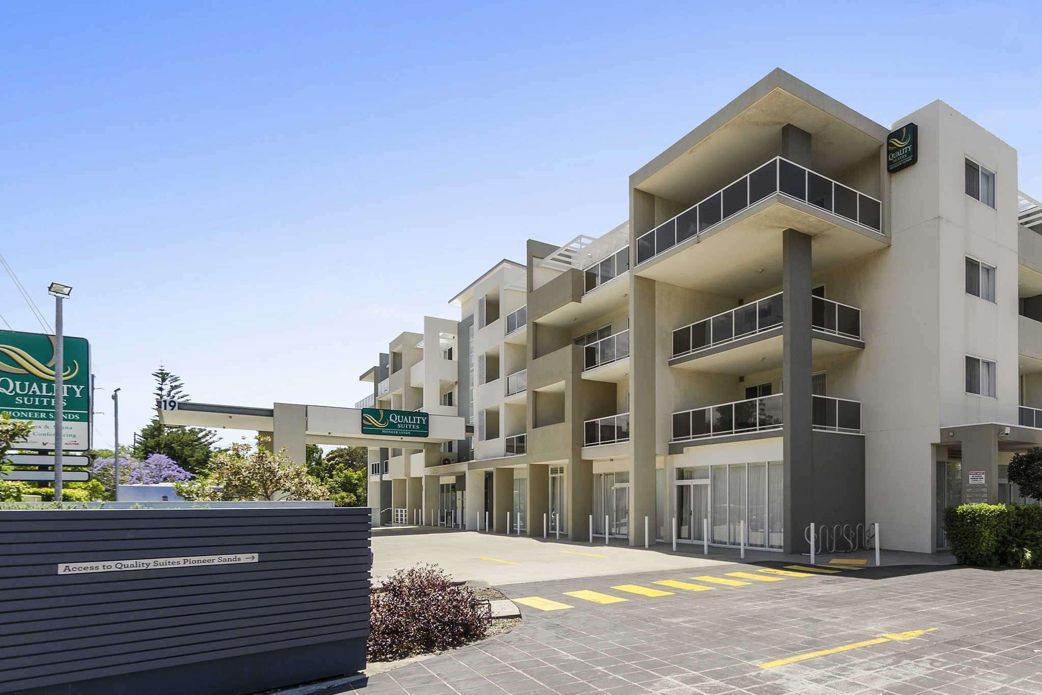 Quality Suites Pioneer Sands Wollongong Dış mekan fotoğraf