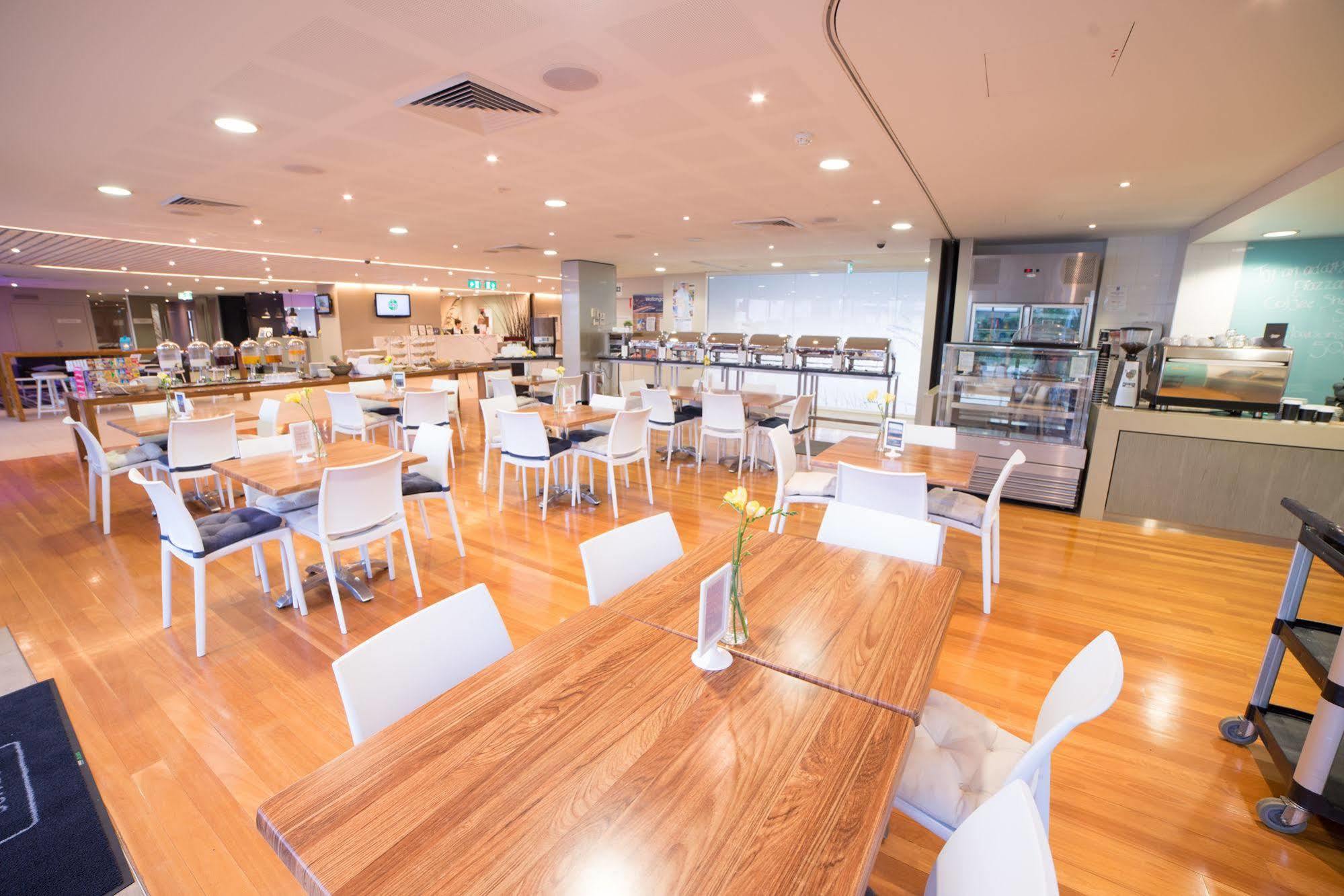 Quality Suites Pioneer Sands Wollongong Dış mekan fotoğraf