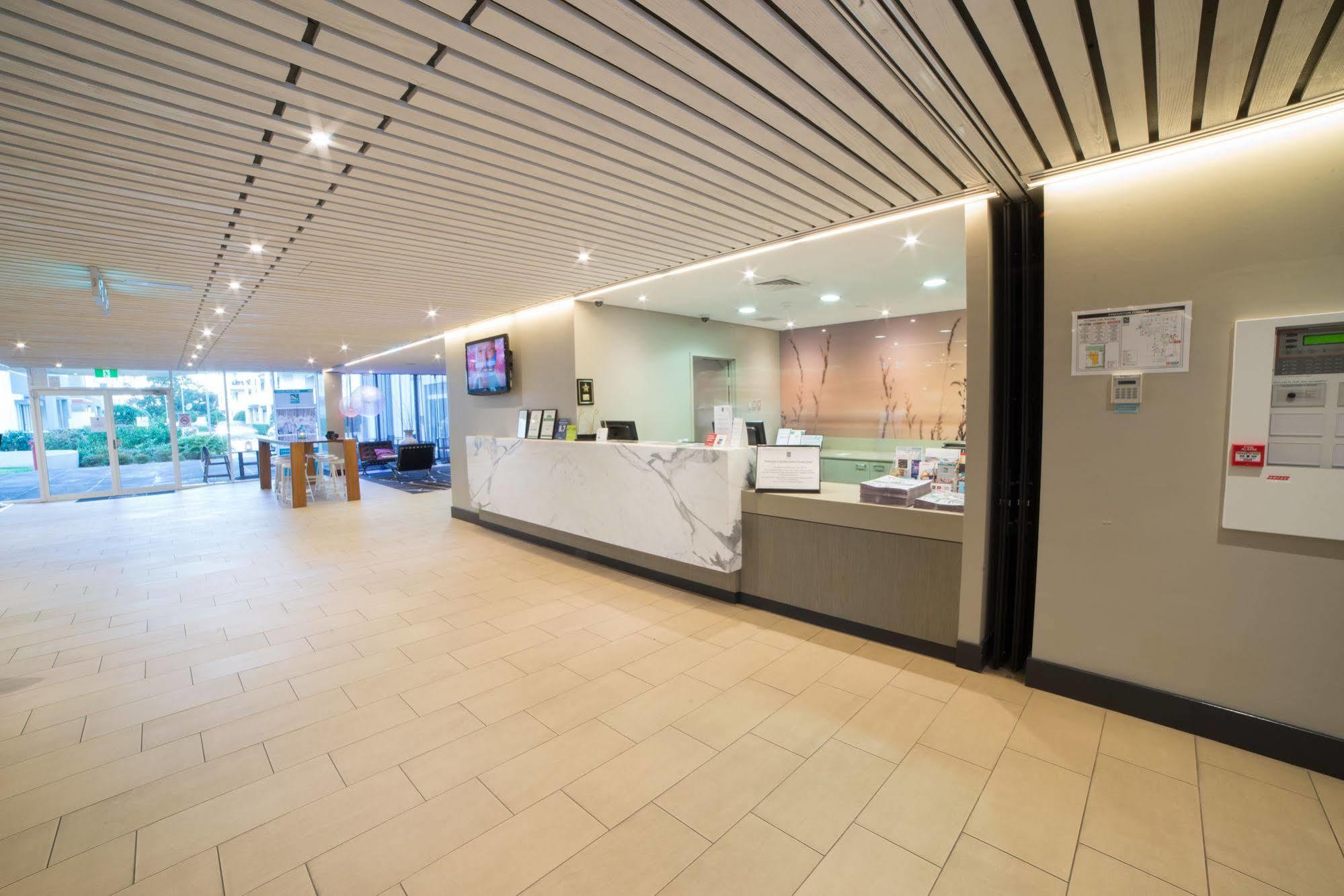 Quality Suites Pioneer Sands Wollongong Dış mekan fotoğraf